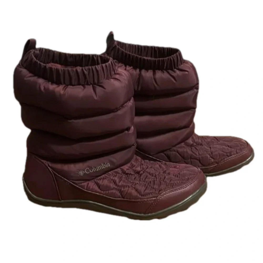 Columbia Minx™️ Slip Boot in Epic Plum size 9, some small scuffs…